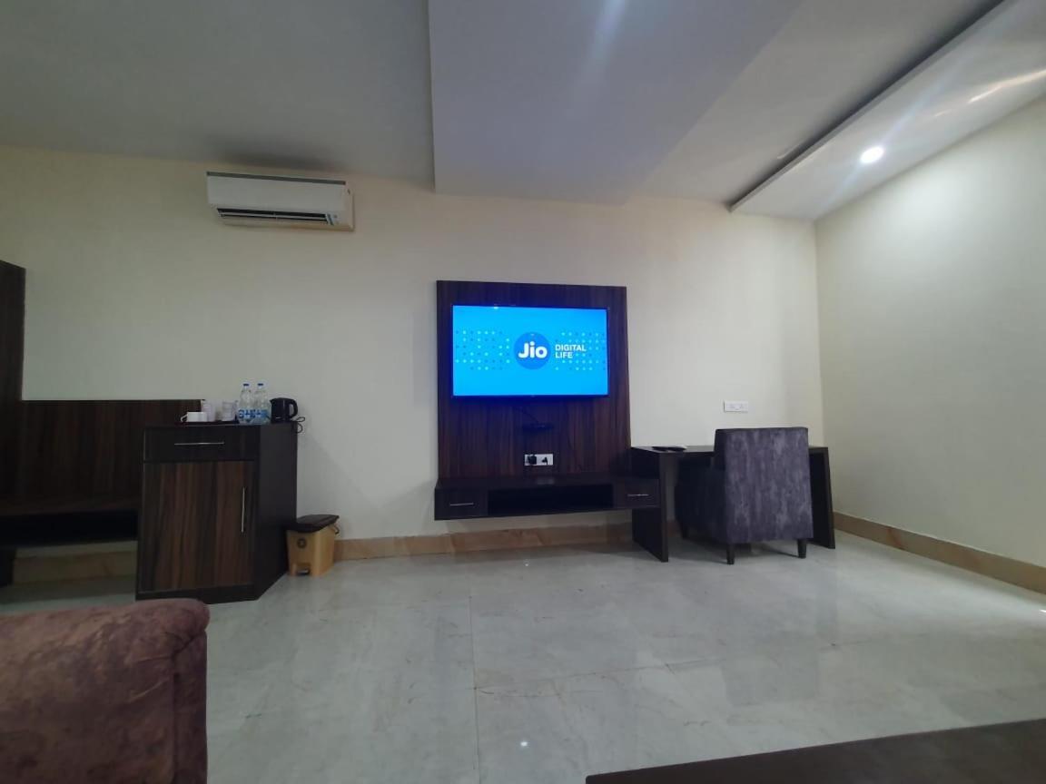 Akash Hotel Managed By Jk Hotels & Resorts Kathua Esterno foto