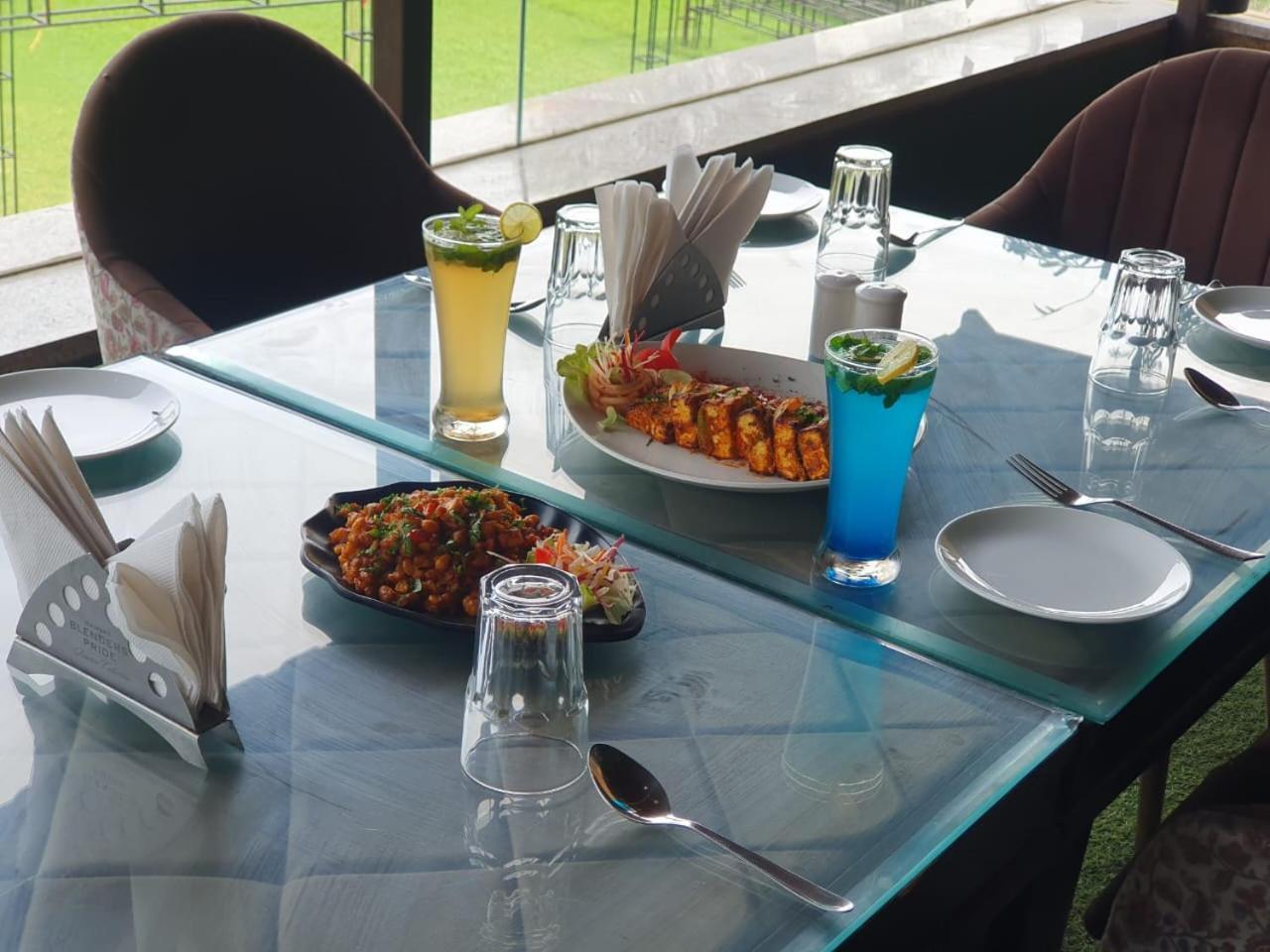 Akash Hotel Managed By Jk Hotels & Resorts Kathua Esterno foto