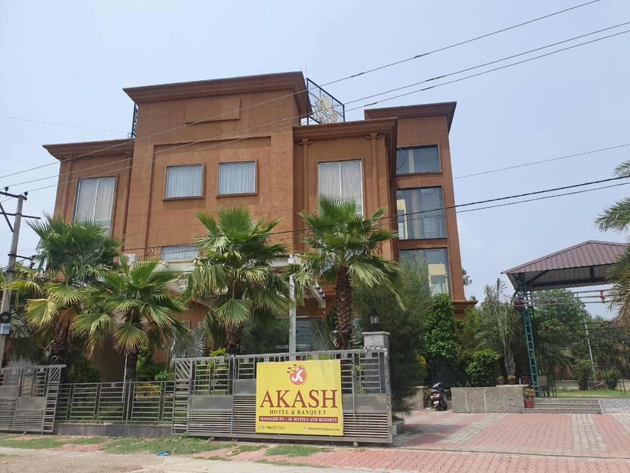 Akash Hotel Managed By Jk Hotels & Resorts Kathua Esterno foto