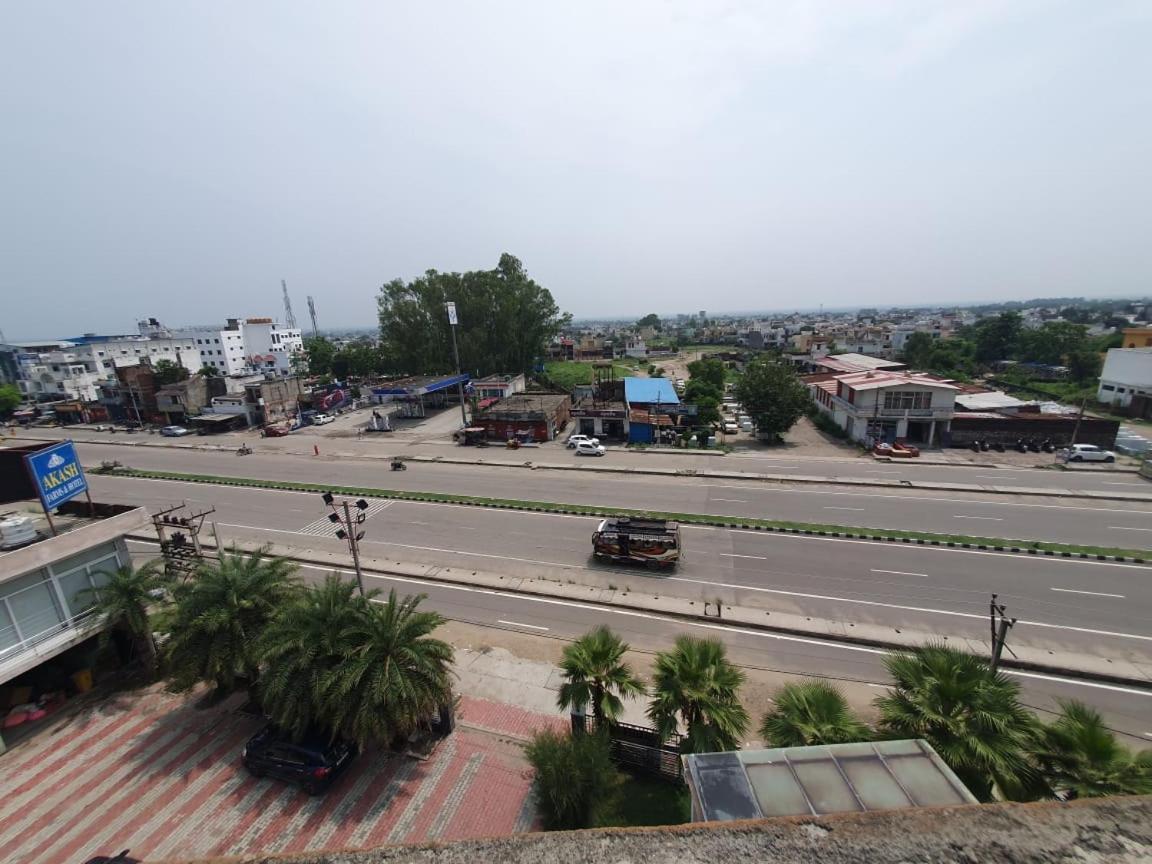 Akash Hotel Managed By Jk Hotels & Resorts Kathua Esterno foto